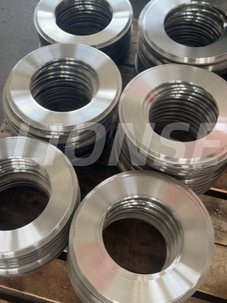 ठोस स्टेनलेस स्टील फ्ल्याट gaskets को CNC मेसिनिंग मा प्राविधिक कठिनाइहरु के हो