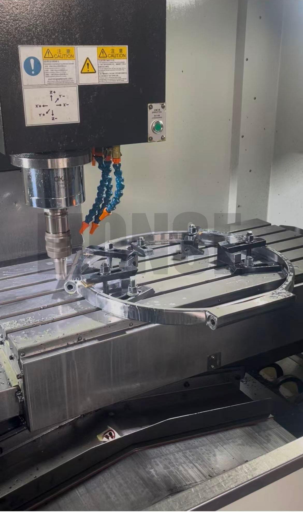 ठूला बोर स्टेनलेस स्टील मल्टि ग्रूभ लकिङ रिङ कस्टम लगहरू